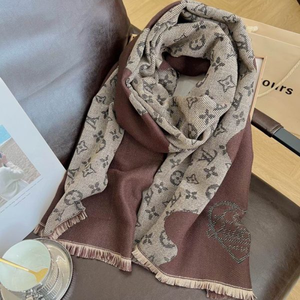 LVXNigoScarf100 E 26 996153