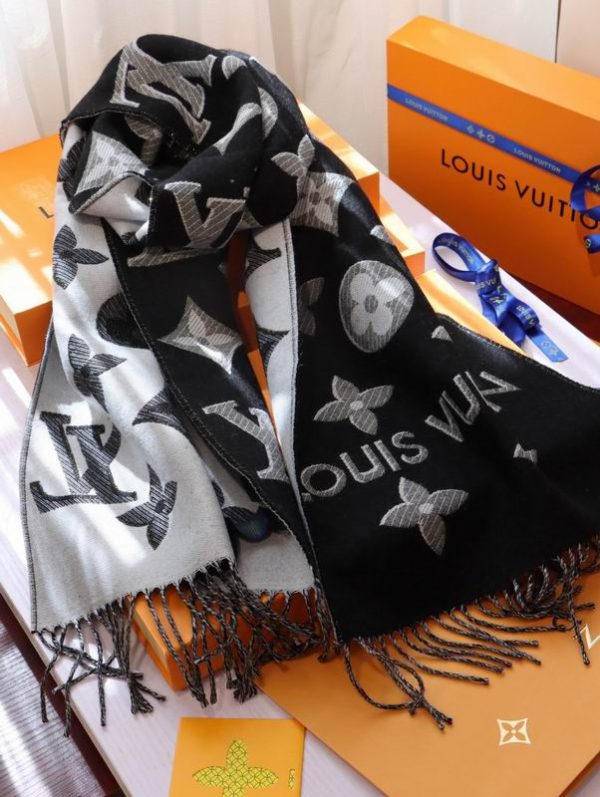 LVscarf32X180cmE04 8 1742536